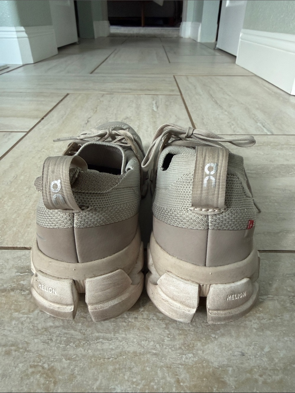 On Cloudswift 3 Women Size 7.5 Athletic Running Walking Shoes - Picture 9 of 16